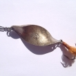 *VYDRA, 53 mm, 14,25 g. Hlavatkov� a �tikov� t�pytka podlouhl�ho sto�en�ho tvaru, s vlnit�m chodem a s trojh��kem. St��b�en�. Signace Re-fly.