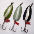 SLAVIA, druh 1044, velikost l�i�ky 55 mm. Zleva zelen� smaltovan� (10,65 g, 11,80 g) a �ern� smaltovan� (11,89 g). Nesignov�no. V�robce ZNAK HK.